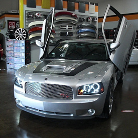 Ламбо двери ULD tuning Bolt ON на Dodge Chardger